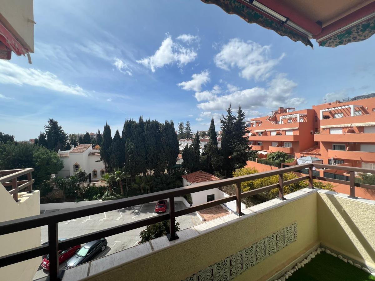 Apartamento Tropical Con Piscina Cerca De La Playa Torremolinos Exterior photo